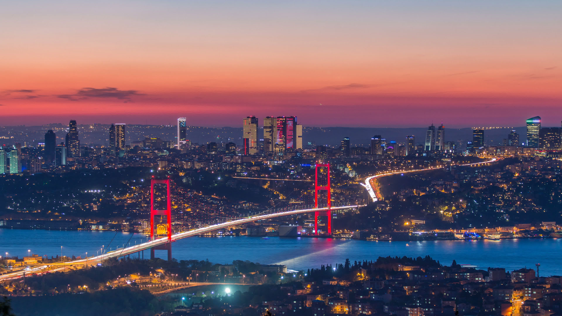 "Müvekkillerimize değer veriyor ve onları uzun vadeli dostlarımız olarak görüyoruz."